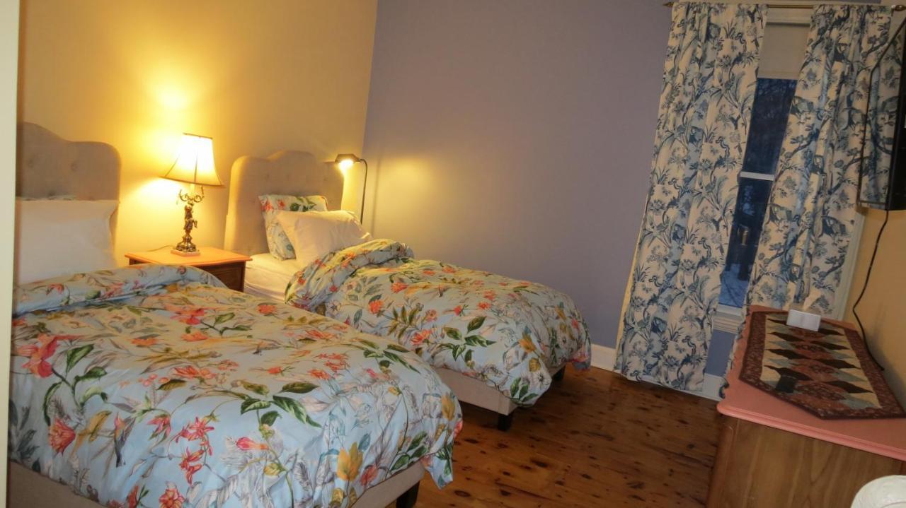 The Jellybean Heritage Inn St. John's Exteriör bild